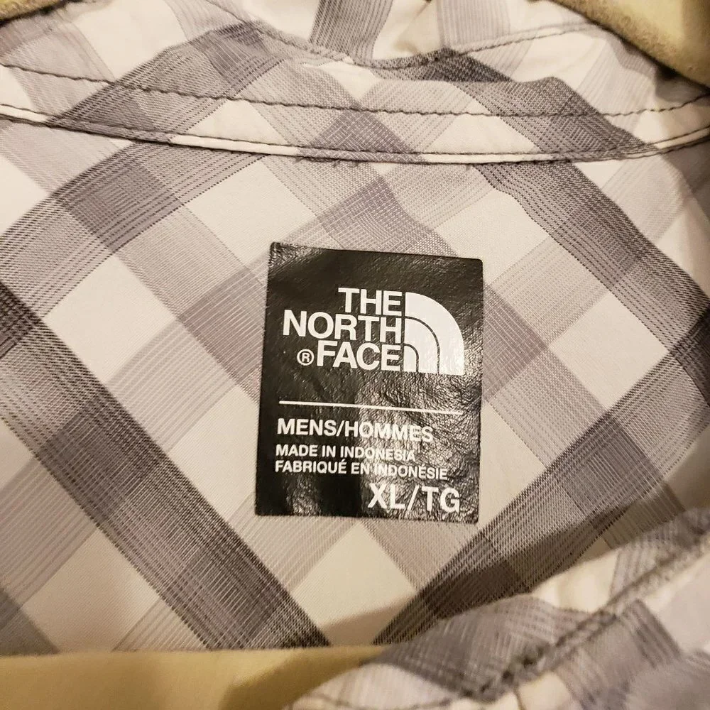 The North Face Mens button down size XL
